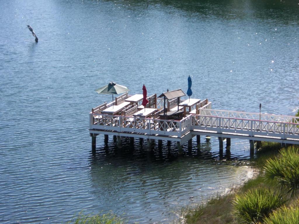 Carillon Beach Resort Inn Розмарі-Біч Екстер'єр фото