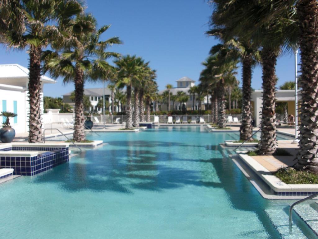 Carillon Beach Resort Inn Розмарі-Біч Екстер'єр фото